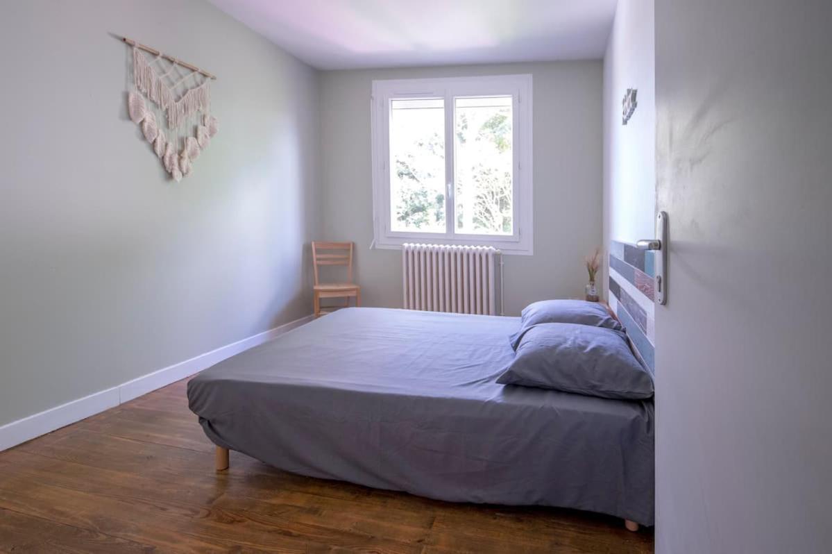 La Cahute, Appartement T2 Avec Jardin Ou Appartement Familial T6 몽토방 외부 사진