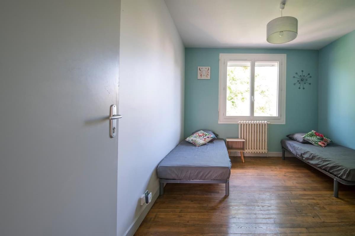 La Cahute, Appartement T2 Avec Jardin Ou Appartement Familial T6 몽토방 외부 사진